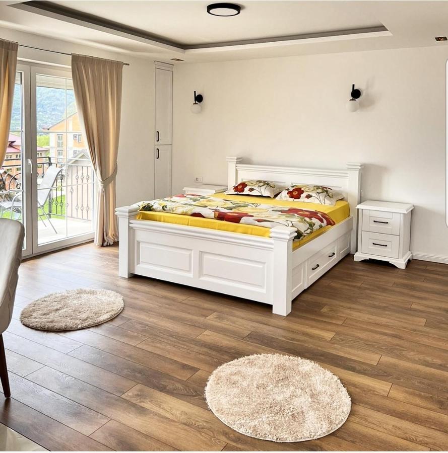 Ema Apartments Plav Bagian luar foto