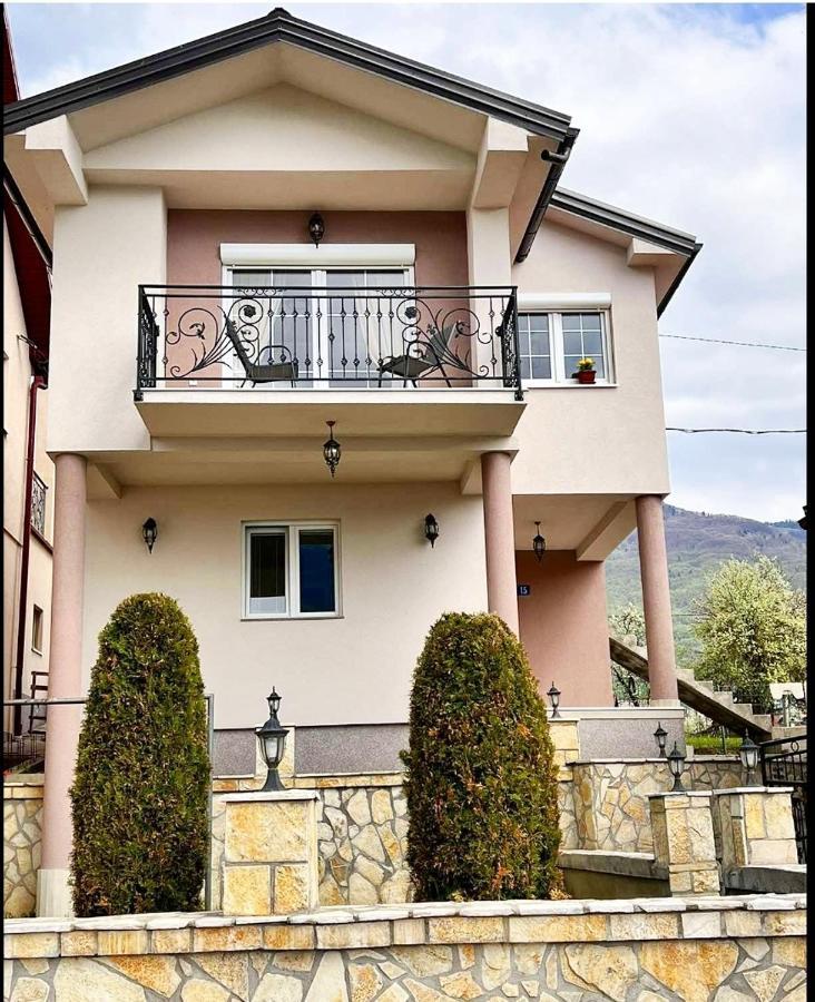 Ema Apartments Plav Bagian luar foto