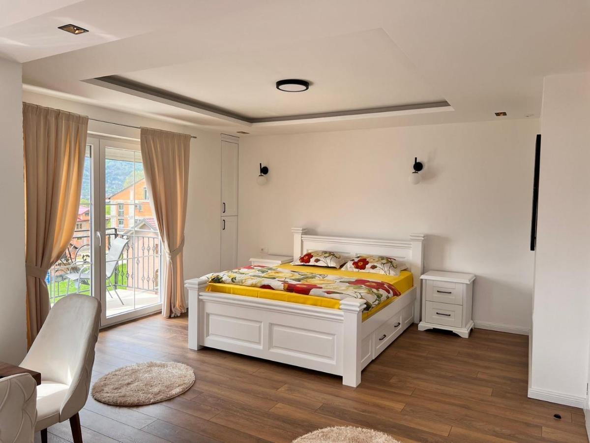 Ema Apartments Plav Bagian luar foto