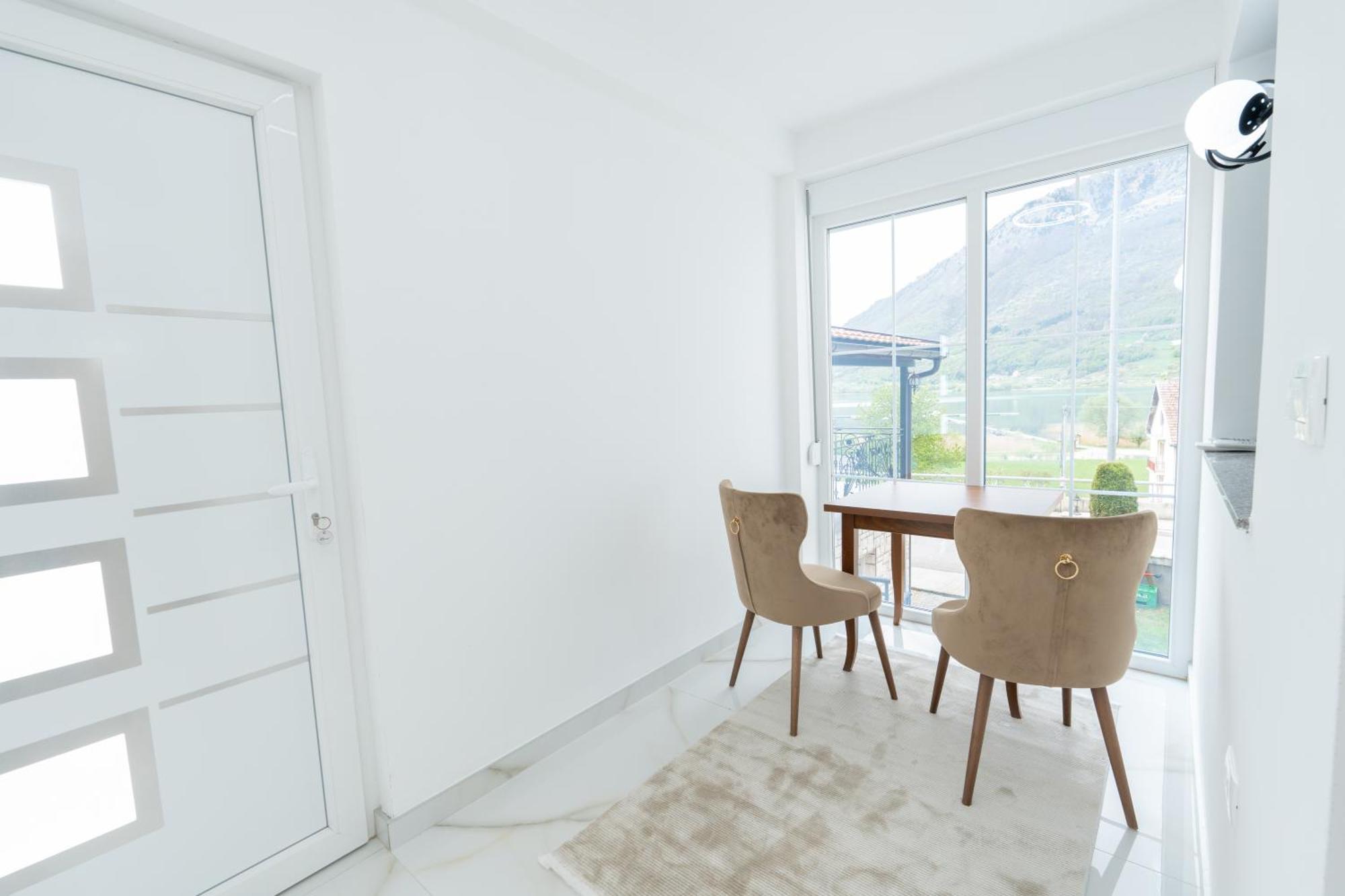 Ema Apartments Plav Bagian luar foto